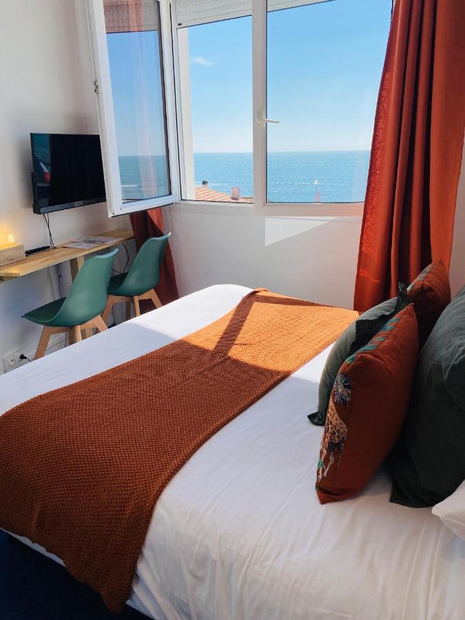 Face Aux Flots Hotel La Cotiniere Bagian luar foto
