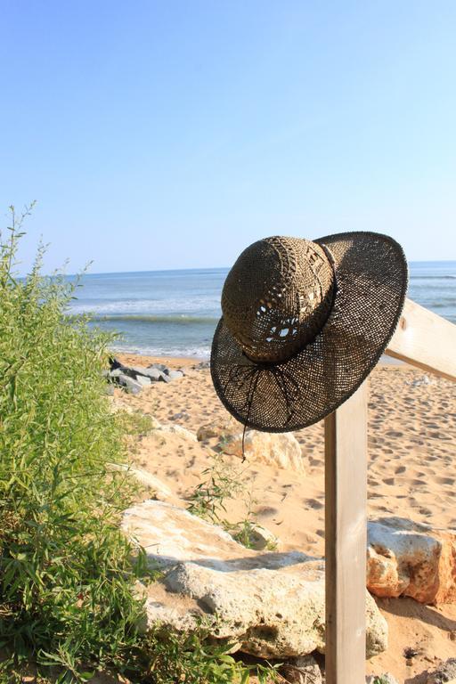 Face Aux Flots Hotel La Cotiniere Bagian luar foto