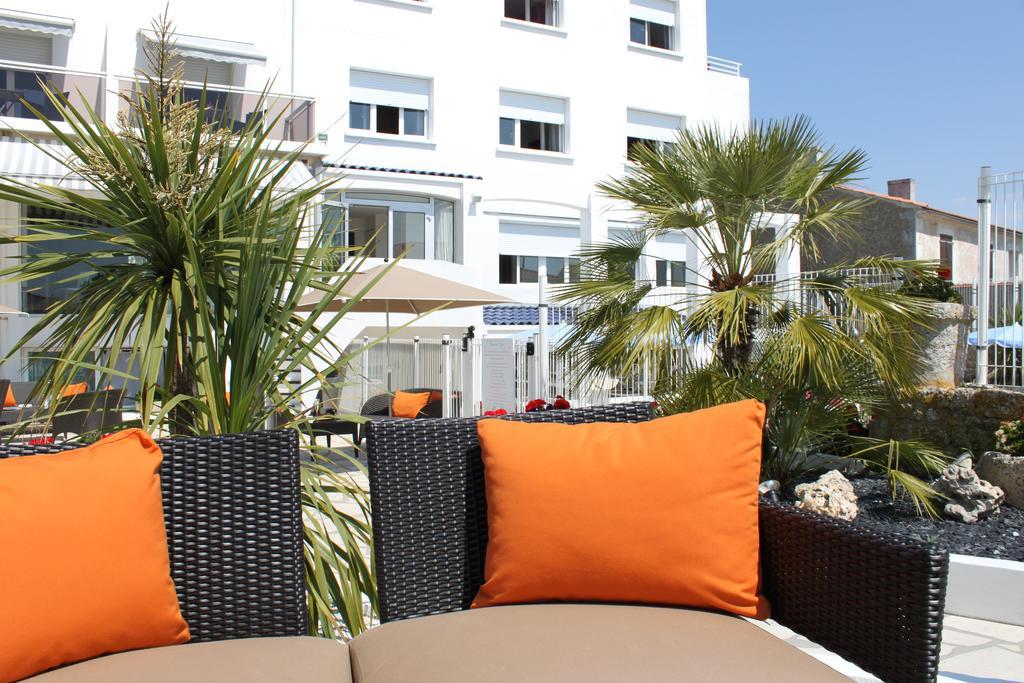 Face Aux Flots Hotel La Cotiniere Bagian luar foto