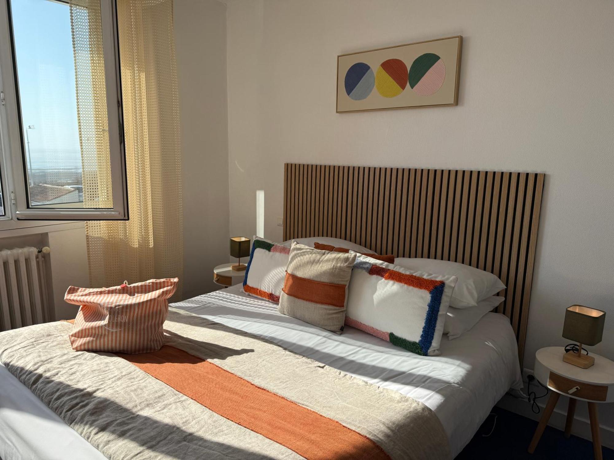 Face Aux Flots Hotel La Cotiniere Bagian luar foto
