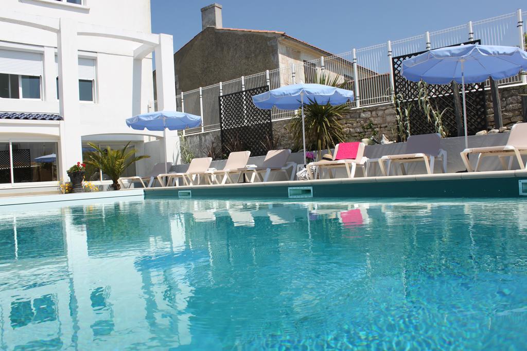 Face Aux Flots Hotel La Cotiniere Bagian luar foto