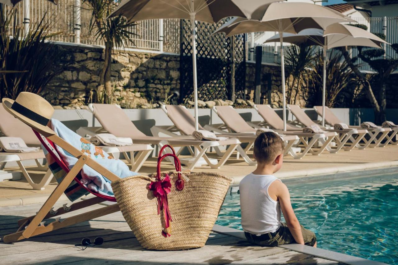 Face Aux Flots Hotel La Cotiniere Bagian luar foto